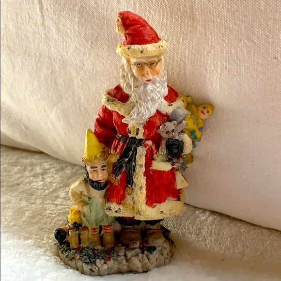 5” resin Santa Claus w elf gifts Figurine Defects - Picture 1 of 8